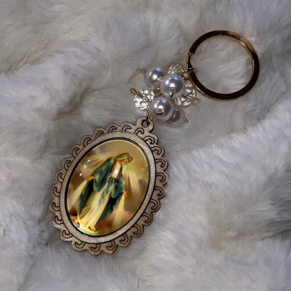 Handmade wood keychain‎